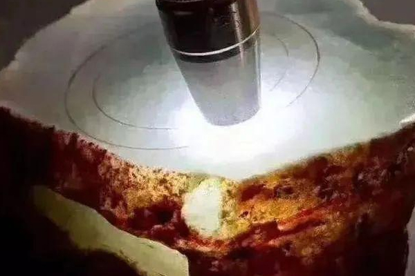 翡翠原石雾的颜色如何区分 翡翠原石雾的特点