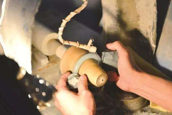 郑州哪儿有翡翠原石加工的 翡翠原石加工流程怎样