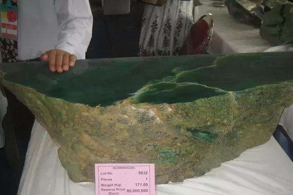 翡翠原石11.jpg