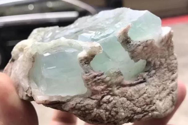 黄盐沙翡翠原石价格多少 黄盐沙翡翠原石怎么样
