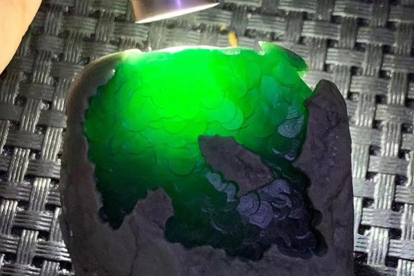 翡翠原石哪个矿口好 哪种翡翠原石值得收藏