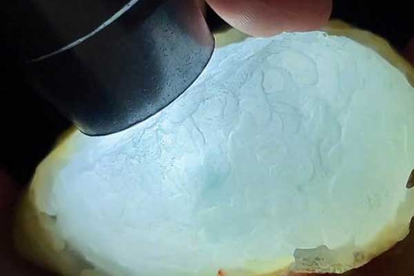 云南缅甸翡翠原石价格行情 现在缅甸翡翠原石多少钱？