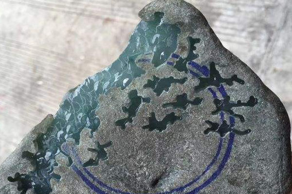 茂名翡翠原石今年价格 目前翡翠原石多少钱