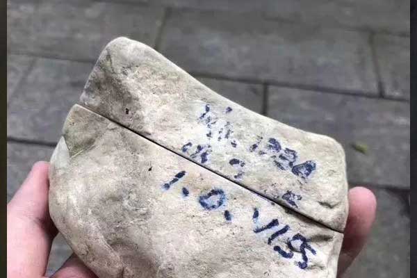 翡翠原石怎样脱沙 翡翠原石脱沙好吗？