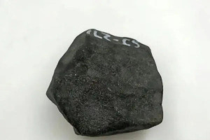 莫湾基翡翠原石价格 莫湾基翡翠原石怎么样