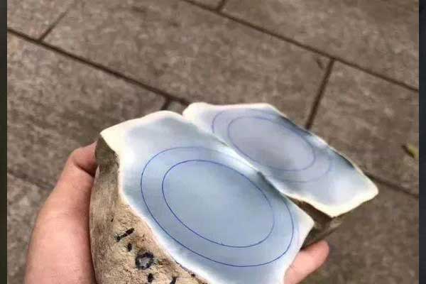 赌石翡翠原石一般在哪里 翡翠原石去哪赌石好