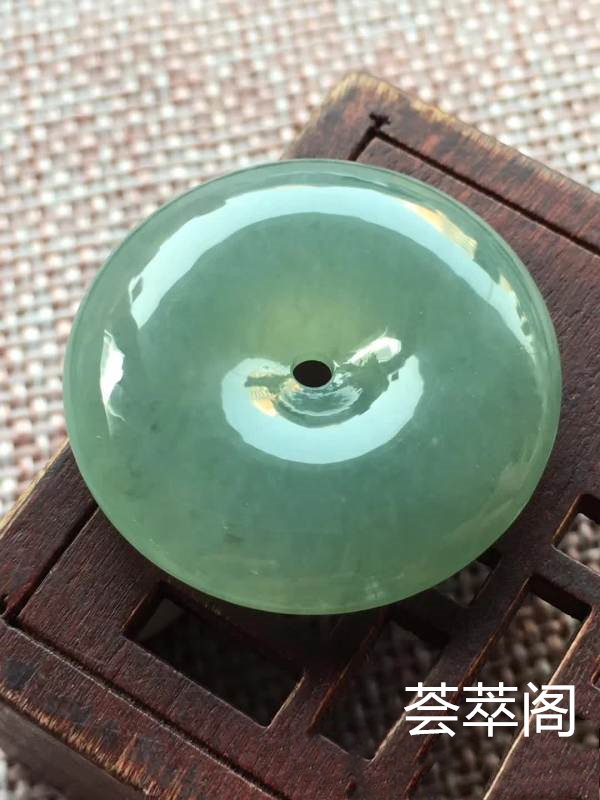o冰晴底平安扣 尺寸27.1/6.5,冰润 釉洁 起胶 完美，特惠