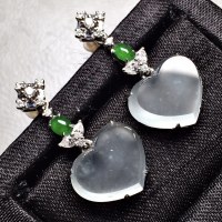 高冰玻璃种心心相印耳坠，裸石尺寸10.5/12.8/3.5mm