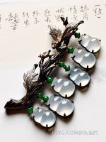 特惠冰种起胶葫芦特惠色胸针裸石尺寸取大12.7/8.6/4mm，取小11.4/7.7/5mm整体尺寸59.5/32.3/7.4mm