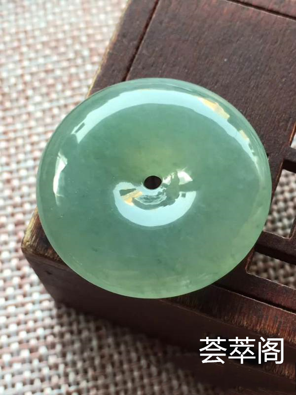 o冰晴底平安扣 尺寸27.1/6.5,冰润 釉洁 起胶 完美，特惠