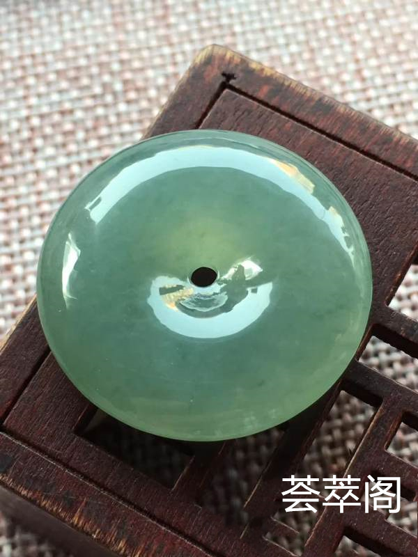 o冰晴底平安扣 尺寸27.1/6.5,冰润 釉洁 起胶 完美，特惠