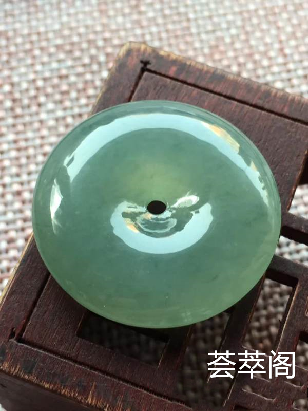 o冰晴底平安扣 尺寸27.1/6.5,冰润 釉洁 起胶 完美，特惠