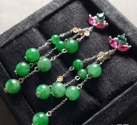 ❤。冰绿珠珠耳坠，珠圆玉润，款式新颖别致，仙气十足，整体：44.4-5，裸石：5mm