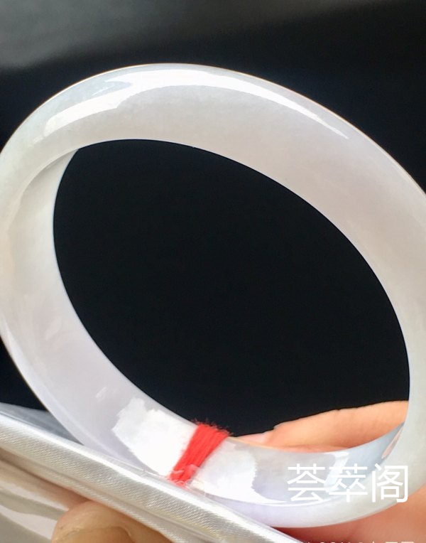 端午特惠冰紫底贵妃手镯，56.5/50.4/12.6/8.1。完美，种水老，细腻冰润，颜色清爽，清新淡雅，干净靓丽，性价比高。s