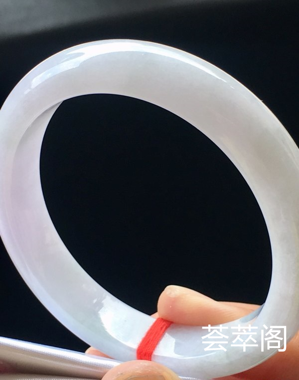 端午特惠冰紫手镯，54/11.6/8.3。完美，种水老，细腻水润，颜色清爽，色泽鲜艳，清新淡雅，性价比高。s