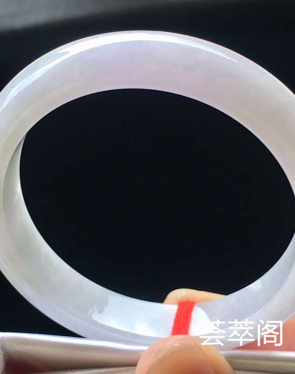 端午特惠冰紫手镯，54/11.6/8.3。完美，种水老，细腻水润，颜色清爽，色泽鲜艳，清新淡雅，性价比高。s
