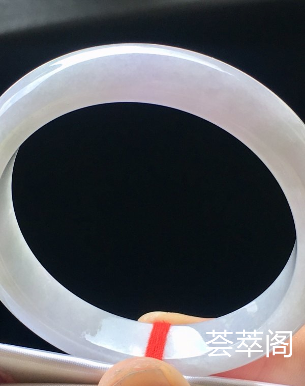 端午特惠冰紫手镯，54/11.6/8.3。完美，种水老，细腻水润，颜色清爽，色泽鲜艳，清新淡雅，性价比高。s