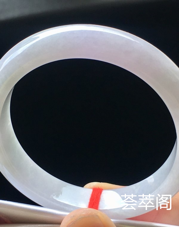 端午特惠冰紫手镯，54/11.6/8.3。完美，种水老，细腻水润，颜色清爽，色泽鲜艳，清新淡雅，性价比高。s