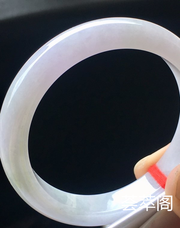 端午特惠冰紫手镯，54/11.6/8.3。完美，种水老，细腻水润，颜色清爽，色泽鲜艳，清新淡雅，性价比高。s
