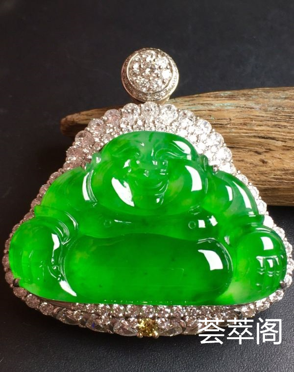 价：【大佛，冰正阳绿】很冰透，‮润水‬细腻，完美，18k金‮华奢‬钻‮镶石‬嵌☕