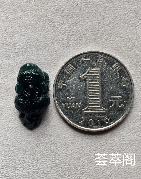 特惠P1-3：【墨翠招财貔貅】新货！  老坑高冰   极品墨翠   黑度极黑   极品帝王绿底色     种老起胶    冰透无比    性价比超高  （翡翠中最神秘的墨翠，低调奢华有内涵）❗❗