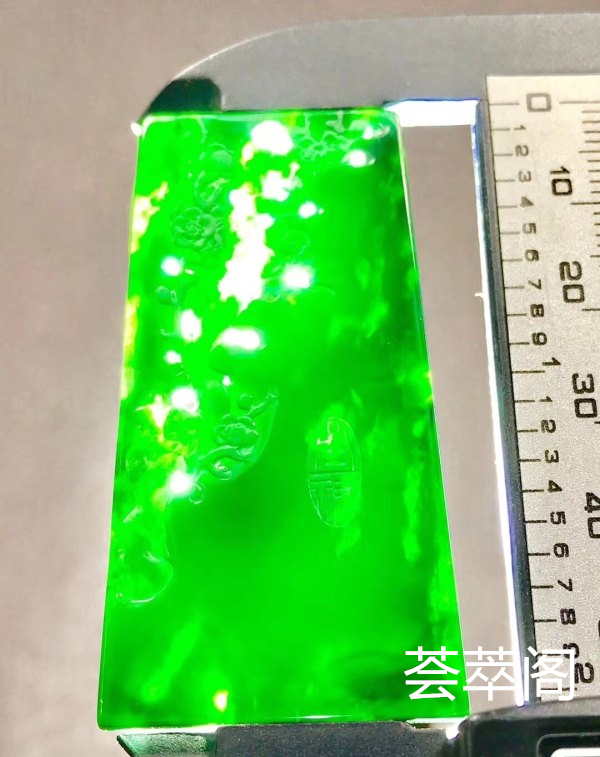 特惠：【墨翠梅花*平安无事牌】新货！ 老坑高冰   极品墨翠   黑度极黑   极品帝王绿底色     种老起胶    冰透无比    性价比超高  （翡翠中最神秘的墨翠，低调奢华有内涵）❗❗