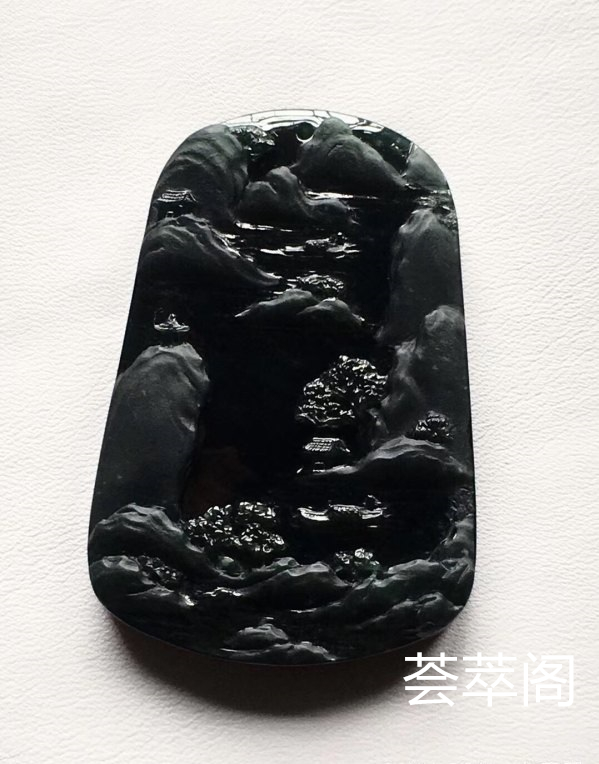 特惠：【墨翠山水牌】新货！ 老坑高冰   极品墨翠   黑度够黑   极品帝王绿底色     种老起胶    冰透无比    性价比超高  （翡翠中最神秘的墨翠，低调奢华有内涵）❗❗