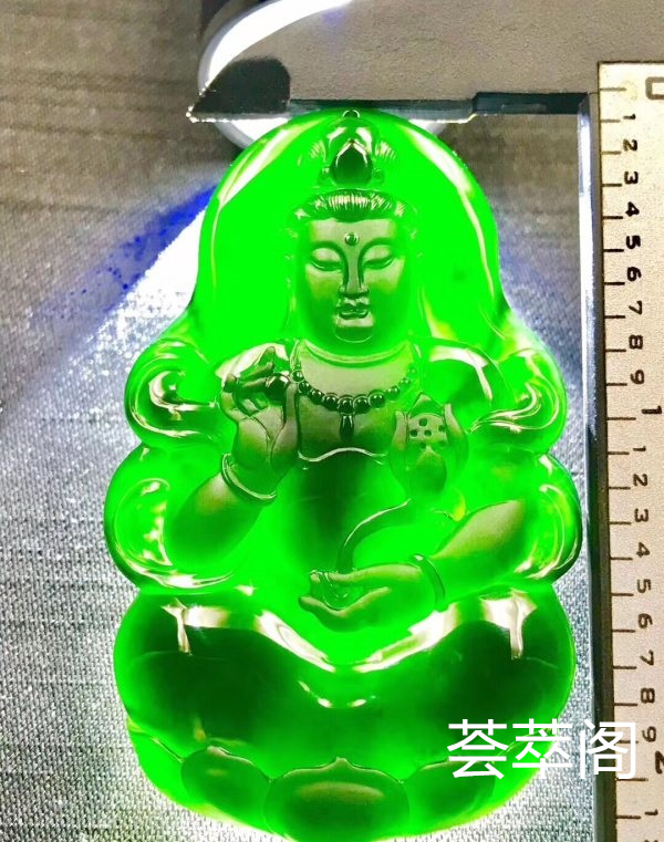 特惠：【墨翠立体观音】新货！  老坑高冰   极品墨翠   黑度极黑    极品帝王绿底色      冰透无比   种老起胶     品质极高   性价比超高 （翡翠中最神秘的墨翠，低调奢华有内涵）❗❗