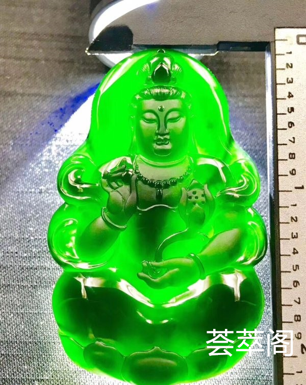 特惠：【墨翠立体观音】新货！  老坑高冰   极品墨翠   黑度极黑    极品帝王绿底色      冰透无比   种老起胶     品质极高   性价比超高 （翡翠中最神秘的墨翠，低调奢华有内涵）❗❗