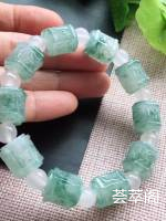 天然翡翠，冰种飘花6字箴言手串，单颗尺寸：13.8-12.5-12.4，10颗